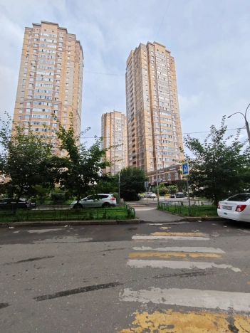 Купить трехкомнатную квартиру в Подольске. Вариант № 6414, 43, площадь -  квм, цена 11400000 рублей