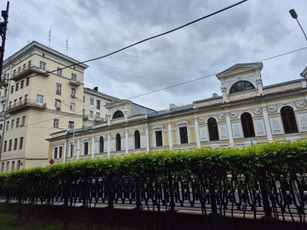 Купить квартиру в Москве. Вариант № 39428, 5, площадь - квм, цена 120000000.0000 рублей
