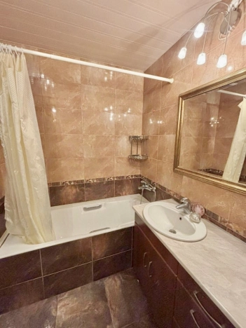 Купить квартиру в Москве. Вариант № 8183266, 15, площадь -  квм, цена 31100000 рублей