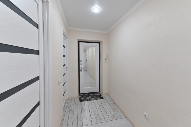 Купить четырехкомнатную квартиру в районе Кировский в Ростове-на-Дону. Вариант № 10091653, 11, площадь -  квм, цена 8800000 рублей