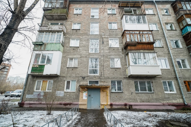 Купить квартиру в Омске. Вариант № 9098522, 25, площадь -  квм, цена 3950000 рублей