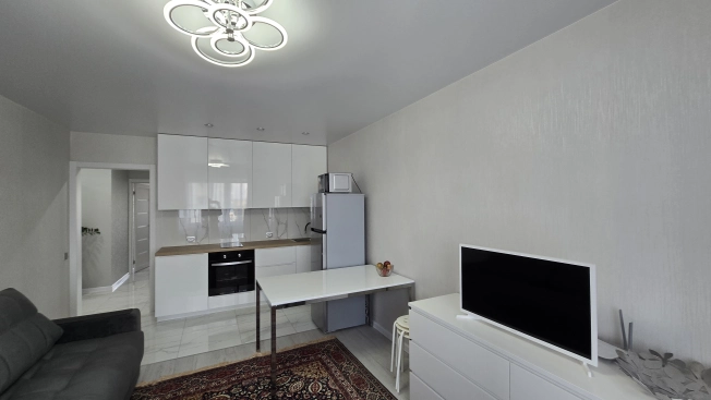 Купить однокомнатную квартиру на улице Рябиновая в Новосибирске. Вариант № 3822907, 0, площадь -  квм, цена 7430000 рублей