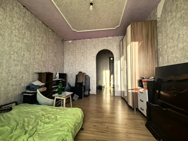 Купить квартиру в Смоленске. Вариант № 9750025, 2, площадь -  квм, цена 1800000 рублей