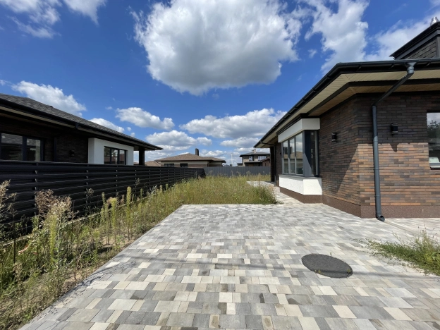 Купить дом в Воронеже. Вариант № 2546293, 1, площадь -  квм, цена 14000000 рублей