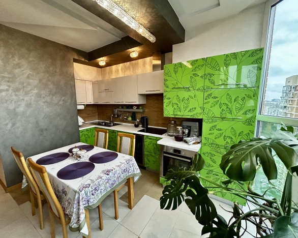 Купить трехкомнатную квартиру в Нижегородской области. Вариант № 7963856, 2, площадь -  квм, цена 19490000 рублей