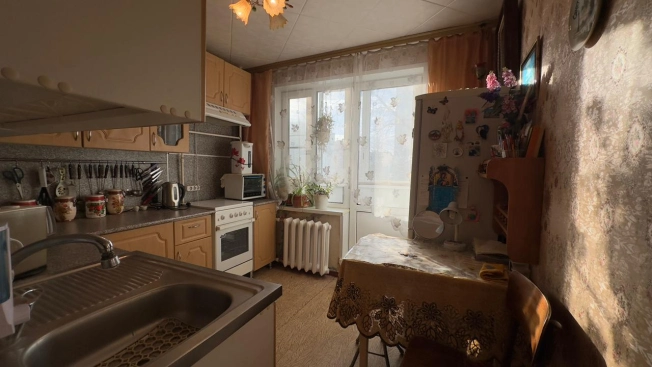 Купить квартиру на вторичке в Пушкине. Вариант № 9401723, 3, площадь -  квм, цена 4000000 рублей