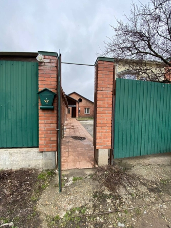 Купить дом в районе Пролетарский в Ростове-на-Дону. Вариант № 528287, 4, площадь -  квм, цена 9500000 рублей