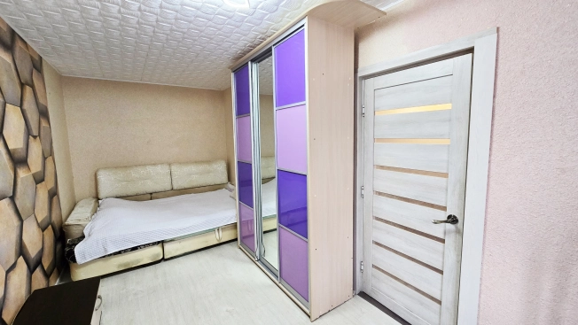 Купить трехкомнатную квартиру у метро Молодежная в Московской области. Вариант № 9981987, 12, площадь -  квм, цена 6370000 рублей