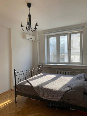 Купить квартиру в Москве. Вариант № 9948885, 27, площадь -  квм, цена 33900000 рублей