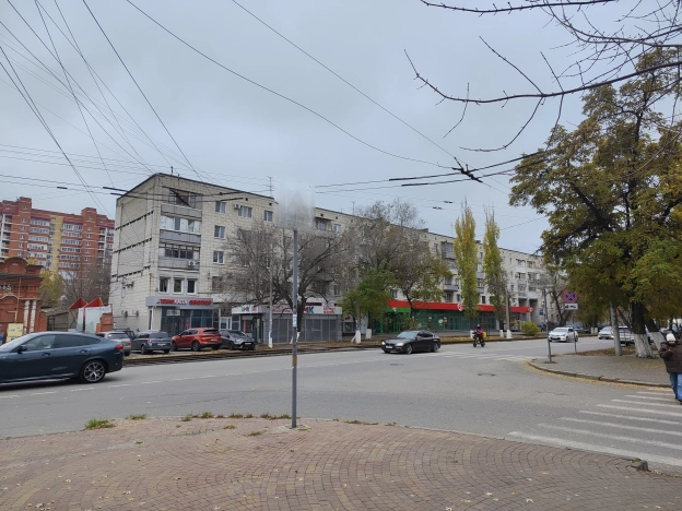 Купить трехкомнатную квартиру на улице Университетский проспект в Волгограде. Вариант № 9071418, 5, площадь -  квм, цена 6000000 рублей