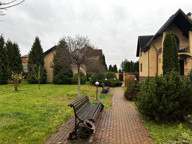 Купить дом в Москве. Вариант № 9148977, 49, площадь - квм, цена 75000000 рублей