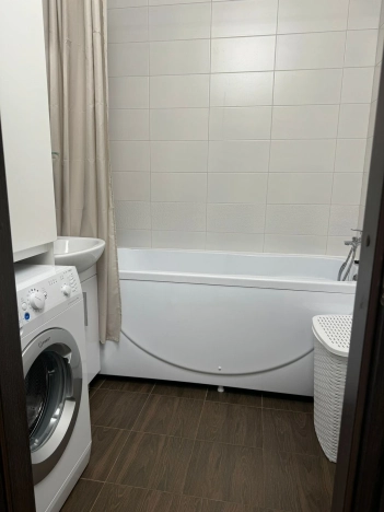 Купить однокомнатную квартиру в районе Приморский в Санкт-Петербурге. Вариант № 9117419, 6, площадь -  квм, цена 9450000 рублей