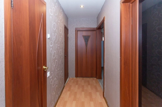 Купить квартиру в Тобольске. Вариант № 9857411, 3, площадь -  квм, цена 9300000 рублей