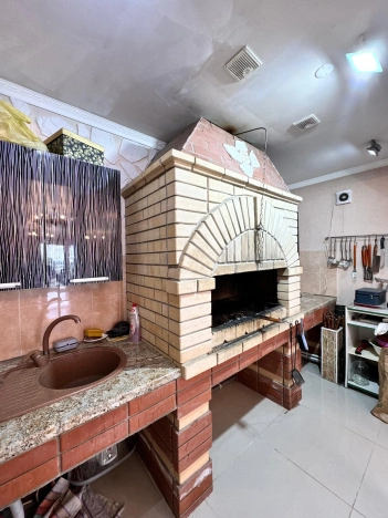 Купить дом в Южно-Сахалинске. Вариант № 2461659, 20, площадь -  квм, цена 24700000 рублей