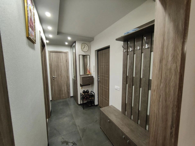 . Вариант № 27302, 15, площадь - 58 квм, цена 8270000 рублей