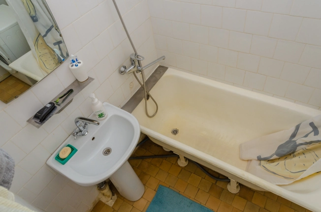 Купить двухкомнатную квартиру в ЦАО в Новосибирске. Вариант № 15010, 17, площадь -  квм, цена 4900000 рублей