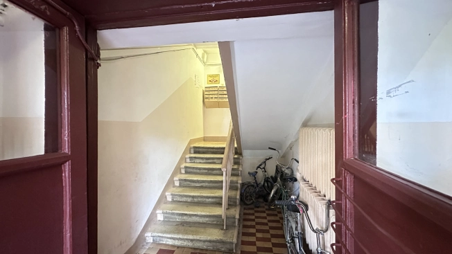 Купить квартиру в районе Хамовники в Москве. Вариант № 61325, 23, площадь -  квм, цена 36990000.0000 рублей