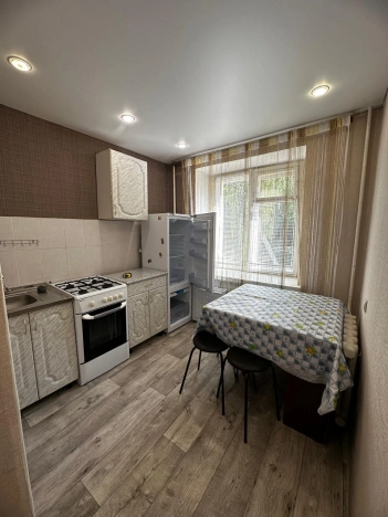 Купить однокомнатную квартиру в Октябрьском. Вариант № 8418739, 1, площадь -  квм, цена 2500000 рублей