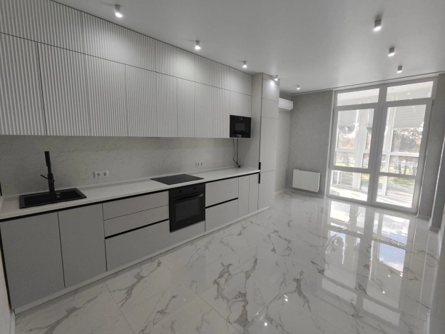 Купить двухкомнатную квартиру в Краснодаре. Вариант № 8364941, 0, площадь -  квм, цена 8800000 рублей