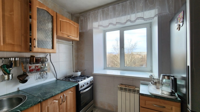 Купить трехкомнатную квартиру в Кызыле. Вариант № 6579, 6, площадь - квм, цена 7500000 рублей