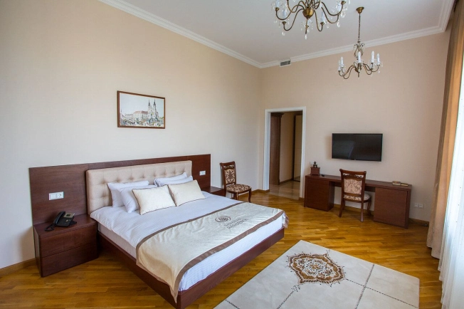 Купить дом в Видном. Вариант № 28785, 32, площадь -  квм, цена 2800000000 рублей