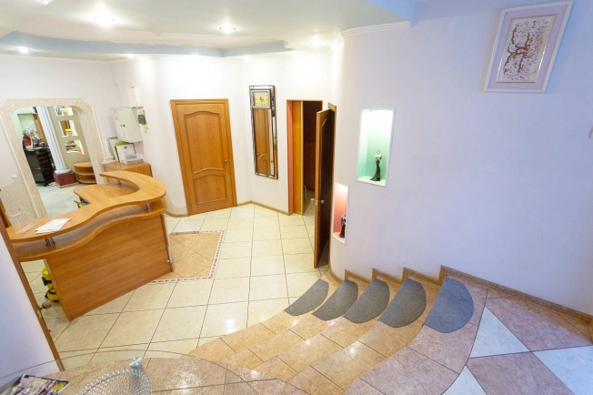 Купить коммерческую недвижимость свободного назначения в Калининграде. Вариант № 2464, 5, площадь -  квм, цена 13450000 рублей