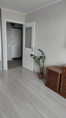 Купить однокомнатную квартиру на улице Советская в Тюменской области. Вариант № 4830772, 7, площадь -  квм, цена 3200000 рублей