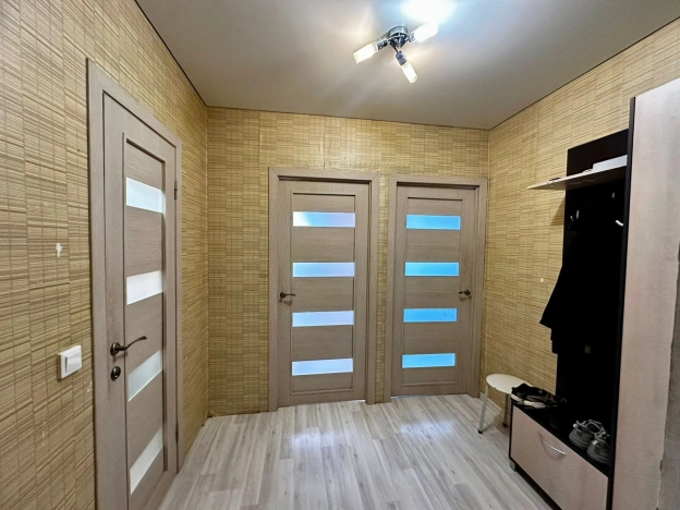 Купить однокомнатную квартиру в Краснодаре. Вариант № 9101642, 7, площадь -  квм, цена 5000000 рублей