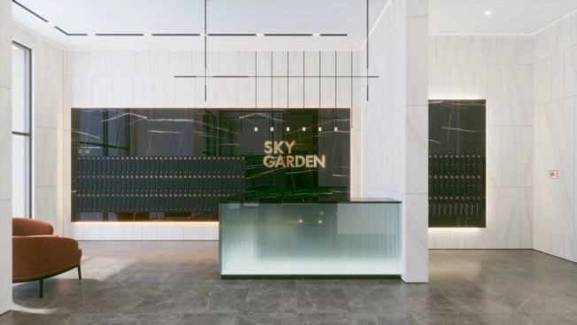 Купить квартиру в районе Покровское-Стрешнево в Москве. Вариант № 2415115, 7, площадь -  квм, цена 24800000 рублей