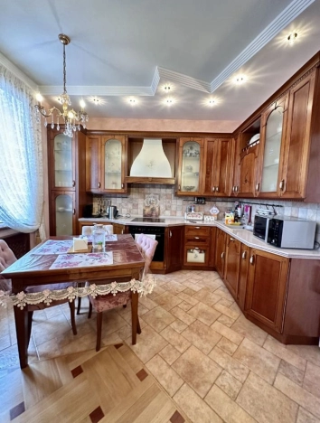 Купить четырехкомнатную квартиру в ЦАО в Москве. Вариант № 58171, 3, площадь -  квм, цена 65200000 рублей