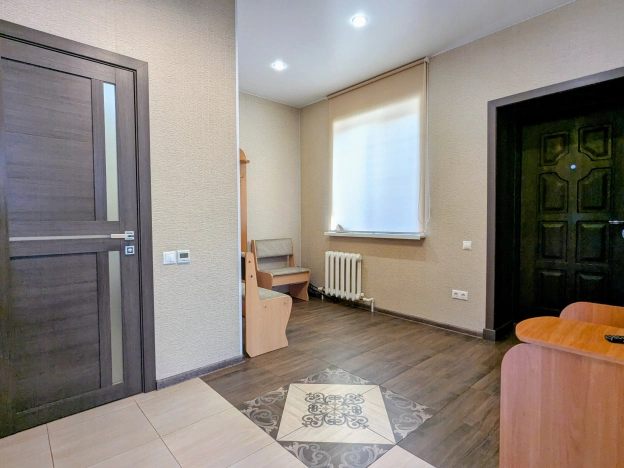 Купить дом на улице Жуковского в Новосибирске. Вариант № 1367950, 5, площадь -  квм, цена 15180000 рублей