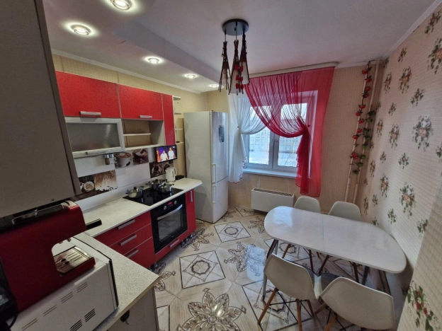 Снять квартиру в Тобольске. Вариант № 10278440, 1, площадь -  квм, цена 50000 рублей