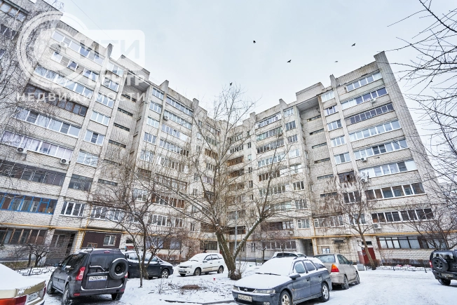 Купить четырехкомнатную квартиру в Воронеже. Вариант № 6157, 38, площадь - квм, цена 5700000 рублей