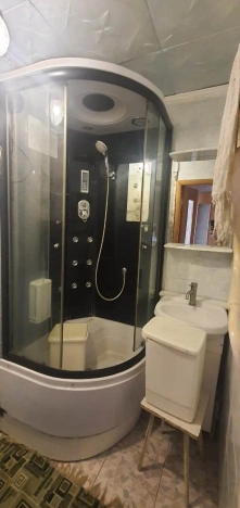 Купить трехкомнатную квартиру в Новосибирске. Вариант № 6152612, 8, площадь -  квм, цена 4900000 рублей