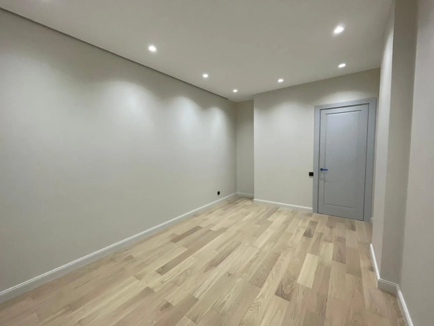 Купить квартиру в Москве. Вариант № 8162365, 9, площадь -  квм, цена 40000000 рублей