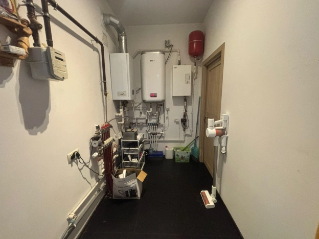 Купить дом в Москве. Вариант № 9223396, 37, площадь -  квм, цена 20000000 рублей