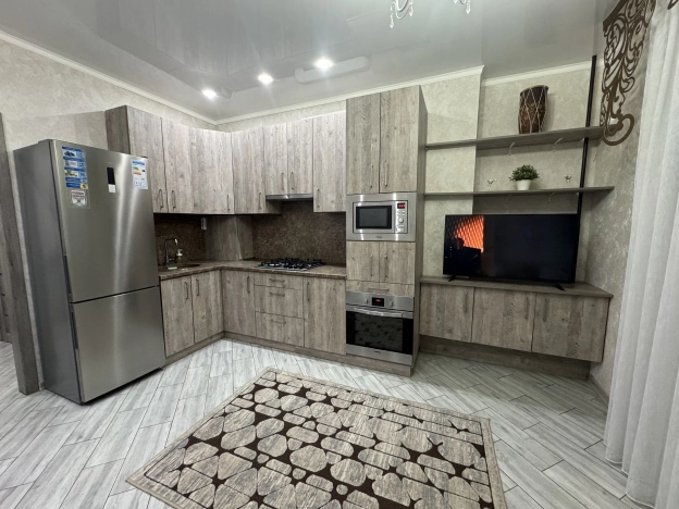 Снять квартиру на улице Бассейная в Калининграде. Вариант № 8075114, 0, площадь -  квм, цена 30000 рублей