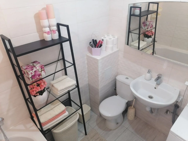 Купить трехкомнатную квартиру в районе Центральный в Калининграде. Вариант № 3622, 9, площадь -  квм, цена 8850000 рублей