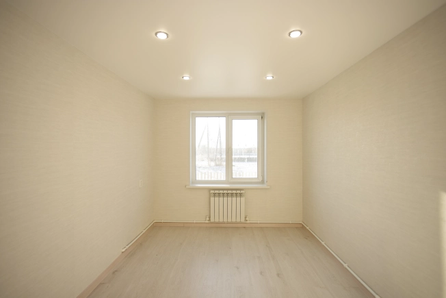 Купить четырехкомнатную квартиру в Омской области. Вариант № 9492224, 21, площадь -  квм, цена 4000000 рублей