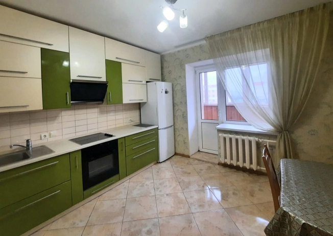 Снять квартиру в Брянской области. Вариант № 9832441, 1, площадь - квм, цена 23000 рублей