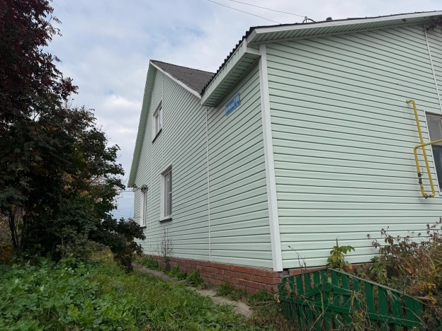 Купить дом в районе Заельцовский в Новосибирске. Вариант № 6803320, 6, площадь -  квм, цена 4999999 рублей