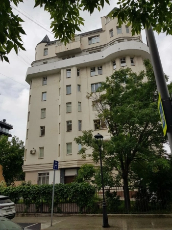 Купить квартиру в ЦАО в Москве. Вариант № 55002, 12, площадь -  квм, цена 63000000.0000 рублей