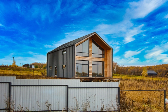 Купить дом в Лакинске. Вариант № 8598188, 3, площадь -  квм, цена 9310000 рублей