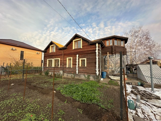 Купить дом на улице Гаккеля в Ростове-на-Дону. Вариант № 9376329, 3, площадь -  квм, цена 8500000 рублей