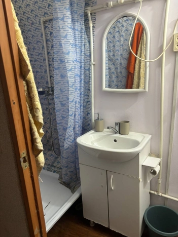 Купить Студию в Омске. Вариант № 9021755, 4, площадь -  квм, цена 1600000 рублей