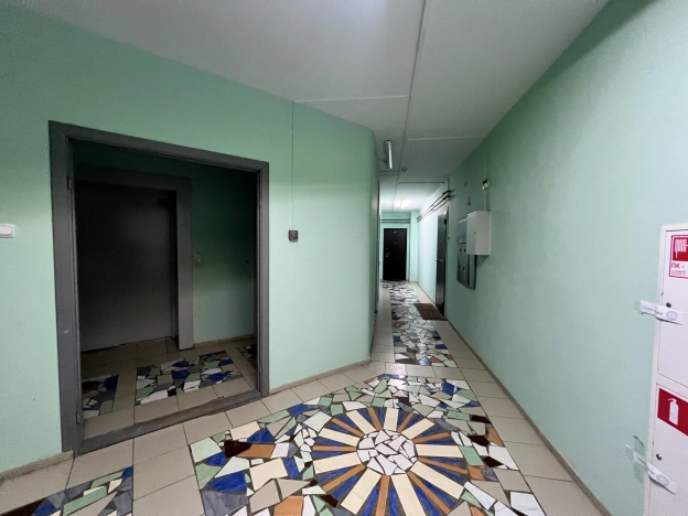 Купить трехкомнатную квартиру в Сыктывкаре. Вариант № 9804960, 3, площадь -  квм, цена 14300000 рублей