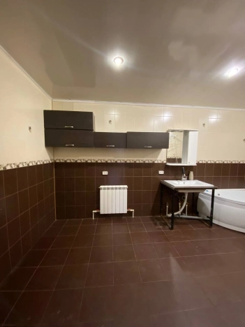 Купить дом в районе Пролетарский в Ростове-на-Дону. Вариант № 528287, 32, площадь -  квм, цена 9500000 рублей