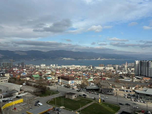 Купить трехкомнатную квартиру на улице Новороссийское шоссе в Краснодарском крае. Вариант № 31981, 2, площадь -  квм, цена 10500000 рублей