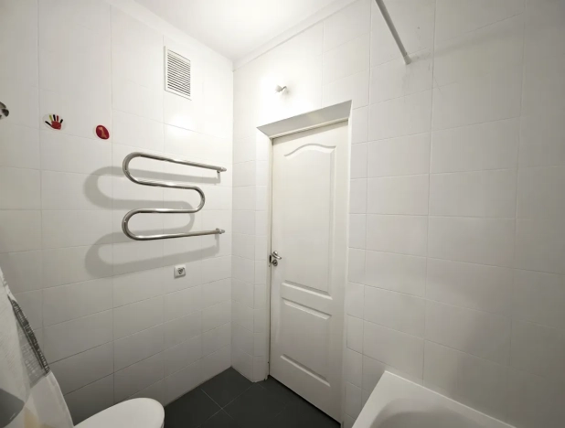 Снять квартиру на улице Олега Кошевого в Калининграде. Вариант № 10252092, 10, площадь -  квм, цена 37000 рублей