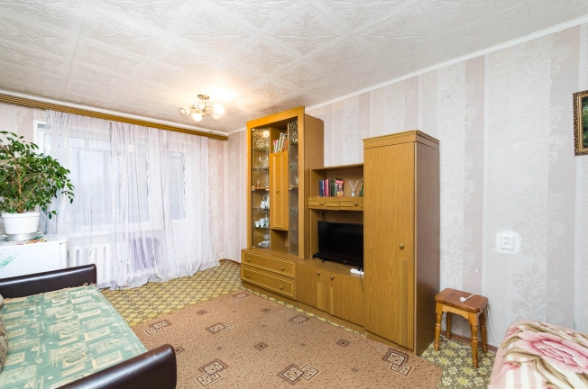 Купить однокомнатную квартиру в Микрорайоне 6-й, Тобольск в Тобольске. Вариант № 44394, 0, площадь -  квм, цена 2700000 рублей